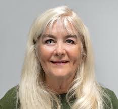 Jaclyn Long's Instagram, Twitter & Facebook