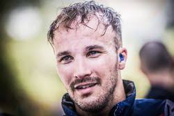 Motos: Sunderland vence y lidera tras una quinta etapa recortada