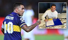 Carlos alberto tevez (american spanish: Carlos Tevez Signs New Deal At Boca Juniors Aged 36 As Argentinian Forward Targets Copa Libertadores