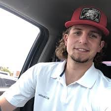 Larry Dingman's Instagram, Twitter & Facebook