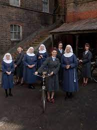 Testées comme jamais auparavant, les religieuses et les infirmières de nonnatus house sont confrontées à des problèmes difficiles, allant de la lèpre à latokophobie en passant par les accidents vasculaires cérébraux et les. Call The Midwife Les Heroines De L Ombre Saison 7 Allocine