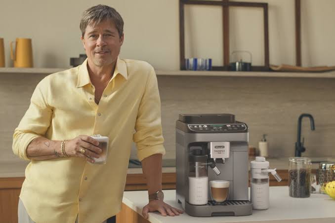 Brad Pitt Talk to Dogs in New De'Longhi Espresso Maker Ad Campaign