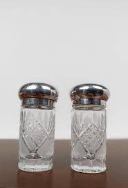 Pair of Vintage Salt and Pepper Cruet Set in Cut Crystal Glass and Silver  Plated For Sale at 1stDibs