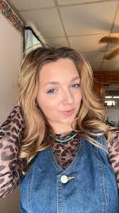 Service vest and food for pittie near Davenport IA