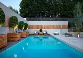 Unlike privacy fence garden wall is very stable, increasing the value of the property and can even be used as a wall of the outdoor kitchen. Outdoor Garden Wall Decoration 51 Beautiful Ideas To Try A Spicy Boy