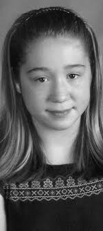 She Looks For News”