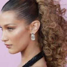 Qué es el pico de viuda? Causas, mitos y peinados