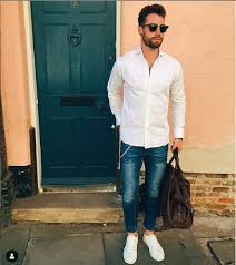 Best outfits for a photoshoot. 20 Stylish Men Photoshoot Poses With White Shirt Combination