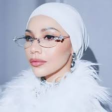 Khainina Khalil (@khaininakhalil)