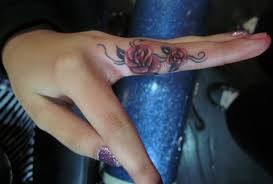Most temporary tattoos will last a week or so before cracking and rubbing off bit by bit. Tattoo Guns And Fingers Writing4media