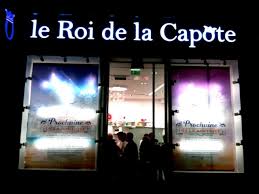 Oui oui de la capote ! Le Roi De La Capote Protege Paris Citazine