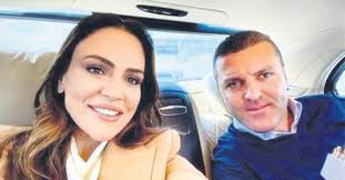25/11/2019 emir sarıgül mustafa sarıgül evlilik boşanma. Buket Aydin Ile Emir Sarigul Evleniyor Mu Guncel Haberler Son Dakika Haberleri Turktime Haber Portali