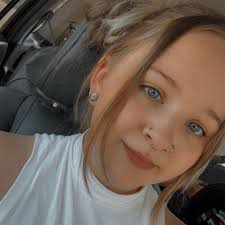 Brought our daughter in for an ear infection today ... didnt think to ask  for dye free antibiotics ... got home one bottle is one bottle osnt ..odd  its the same med