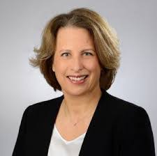 Jeannine Rapp's Instagram, Twitter & Facebook