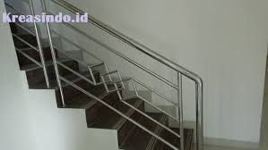 Berdasarkan bentuk stainless steel ada tiga macam yakni bentuk pipa bulat pipa persegi dan bentuk lembaran plat. Jasa Railing Stainless Di Depok Dan Sekitarnya