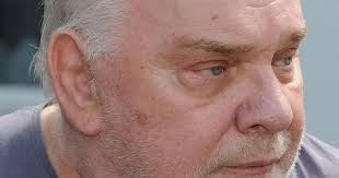 Troubled Liverpool comedian Freddie Starr is 'in pieces after split from  wife'