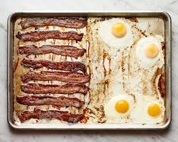 Crispy Oven Bacon And Eggs Recipe Recipe Food Crispy Bacon In Oven Sheet Pan Recipes