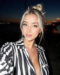 I can't put into words how blown away I'm that my post have been shared so  much it truly fills my heart with so much love thank you and keep sharing  please