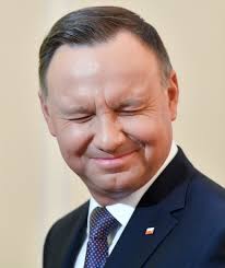 Wręcz przeciwnie — duda nie raz i nie dwa osobiście publikował zdjęcia i komentował posty innych użytkowników. Andrzej Duda Zaliczyl Skandaliczna Wpadke Internauci Nie Pozostawili Na Nim Suchej Nitki Pomponik Pl