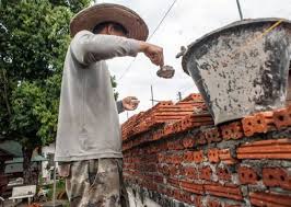 Hari ini tim gingsul ingin berbagi peluang kerja terbaru di kuningan untuk sobat semuanya. Tips Memilih Tukang Bangunan Harian Dan Borongan Plus Harga 2020