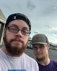 Chris Eastman's Instagram, Twitter & Facebook