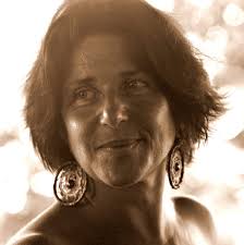 Alexandra Cretté : « La poésie est une production de toute culture humaine  »