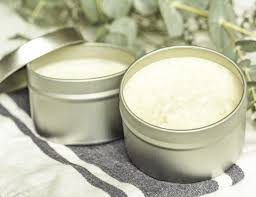 Recette De Savon Minimaliste A L Huile De Noix De Coco Vivre En Slow En 2020 Recettes De Savon Beurre Corporel Beurre Corporel Fouette