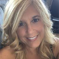 Lori Nunes's Instagram, Twitter & Facebook