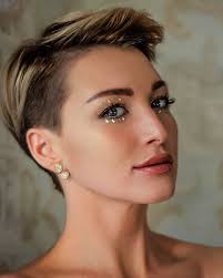 If you've got a pixie, you can make the most amazing short wedding hairstyle. 40 Wedding Hairstyles For Short Hair Short Haircut Com