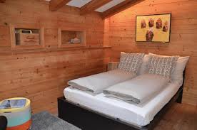 Fünf gehminuten vom herzen der gamsstadt entfernt, befindet sich dieses gemütliche appartement. Die Kleine Wohnung The Little Apartment Kitzbuhel Aktualisierte Preise Fur 2021