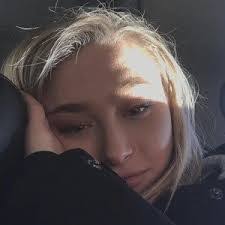 Laine Taylor's Instagram, Twitter & Facebook