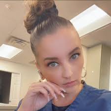 Jessica Relyea (@babigrrl)