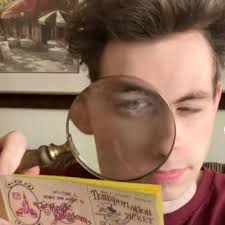 TikToker kommt mit 46 Jahre altem Ticket ins Disney World