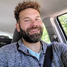 Edward Celiz's Instagram, Twitter & Facebook