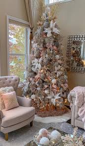 40 Awesome Christmas Tree Decoration Ideas For New Year 2019 Page 9 Of 40 Ladiesways In 2020 Elegant Christmas Trees Amazing Christmas Trees Floral Christmas Tree