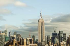 Στο empire state building, οι επισκέπτες μπορούν να απολαύσουν τη θέα της πόλης σε όλη της δόξα. Lh3h Synagermoy Sth Nea Yorkh Farsa To Thlefwnhma Gia Bomba Sto Empire State Building Eidhseis Nea To Bhma Online