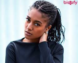 Bad Banks Season 2 Arte Cast Crew Roles Release Date Story Trailer 21 In 2020 It Cast Season 2 Drama Tv Series