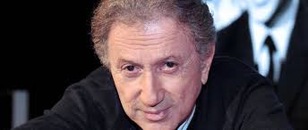Michel drucker la biographie de michel drucker avec gala fr l interview qui reveille michel drucker sur l hommage a charles aznavour il l aurait aime television michel drucker recadre par france 2 pour avoir attaque laurent delahousse Michel Drucker N Arretera Jamais La Television Le Point