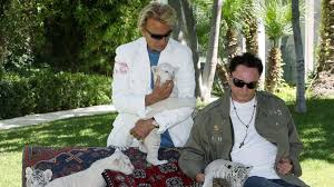 Siegfried fischbacher died on wednesday evening at his home in las vegas from pancreatic cancer. Roy Horn Of Siegfried And Roy Fame Dies From Covid 19 Complications Abc News