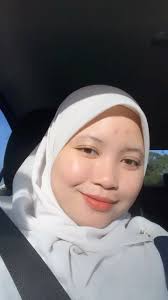 HELLO PRETTY LOVE LOVE! Cantiknyaaaaa pepagiiiii 😍 rasa macam takde dah  monday blues setiap isnin kalau skin maintain cantik je camni, kannnnn?  Siyes tauu! Siapa je taknak setiap kali selpieee muka PERFECT