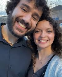 Tori Burnham's Instagram, Twitter & Facebook