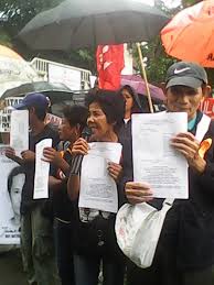 Victims ask Ombudsman to reopen Hacienda Luisita massacre case |