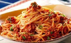 Zo Maak Je De Beste Spaghetti Bolognese Volgens Een Italiaanse Chef Spaghetti Bolognese Pasta Recept Gehakt Italiaanse Spaghetti Saus