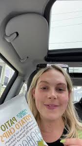 Katie (@katie.dills)