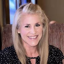 Monica Escatel's Instagram, Twitter & Facebook