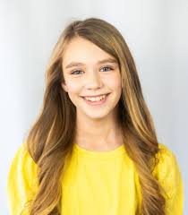 Welcome to five of our Bee spelling finalists! Addie Davis, 6th grade from  Pontotoc County Summer Davis, 8th grade from Sunflower County Madelyn Gan  Lim, 7th grade, from Lee County Azariah Green,