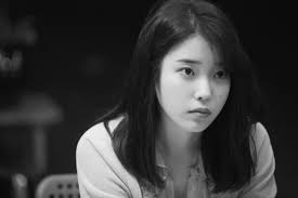 Persona ist ein südkoreanischer episodenfilm aus dem jahr 2019 mit iu in der hauptrolle. Iu Shines Four Times Brighter In Netflix S Persona