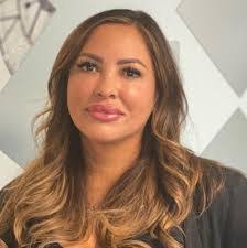 Dana Robles's Instagram, Twitter & Facebook