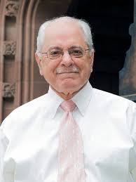 Fifteen faculty members transfer to emeritus status