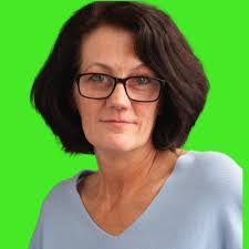 Carol Widmer's Instagram, Twitter & Facebook